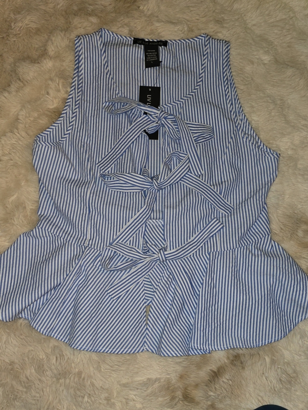 Liv Los Angeles Blue Stripe Tie-Front Sleeveless, Scoop Neck Top Large